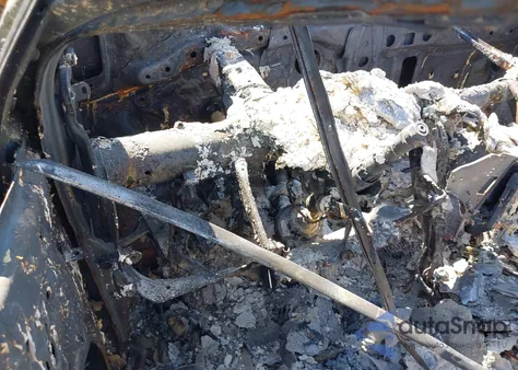 2014 Toyota Avalon Hybrid Limited from USA, damaged, VIN 4T1BD1EB3EU026925